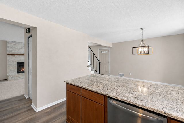 11596 Scotch Pine Court, Eden Prairie, MN 55344