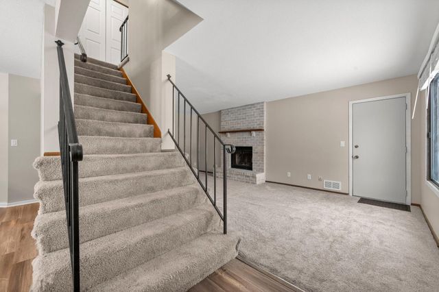 11596 Scotch Pine Court, Eden Prairie, MN 55344