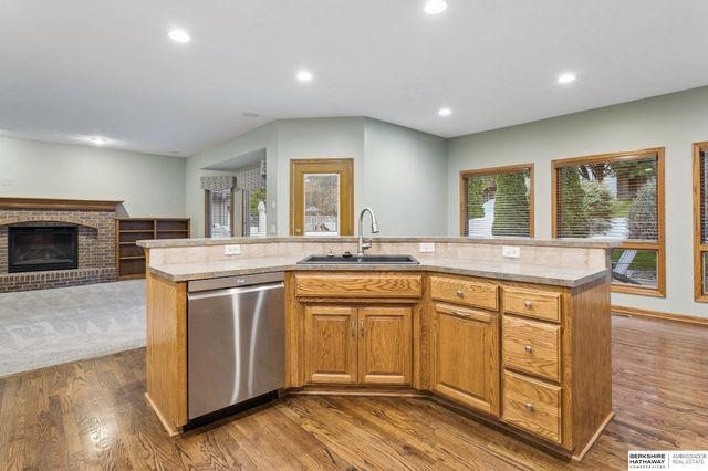 6118 S 175th Terrace, Omaha, NE 68135