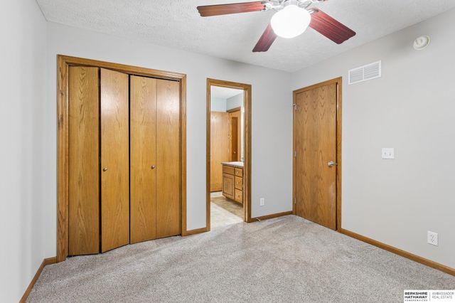 6118 S 175th Terrace, Omaha, NE 68135