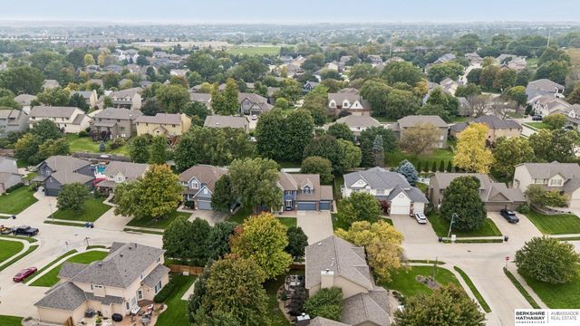 6118 S 175th Terrace, Omaha, NE 68135