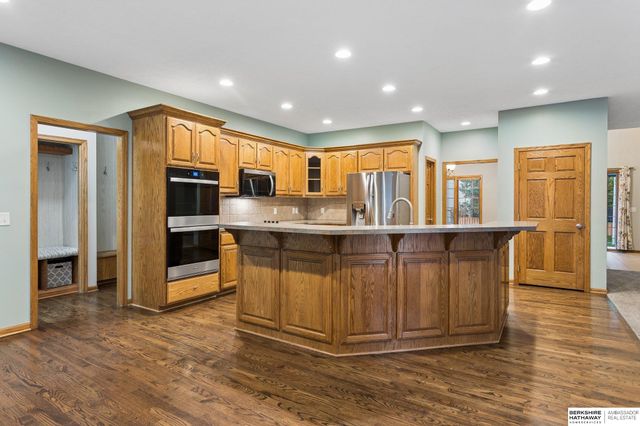 6118 S 175th Terrace, Omaha, NE 68135