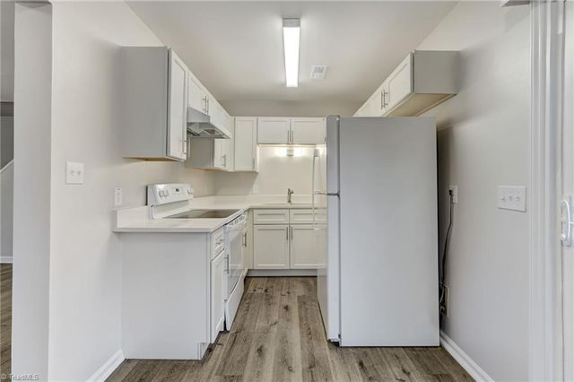 4324 Walnut Hollow Drive, Winston-salem, NC 27127