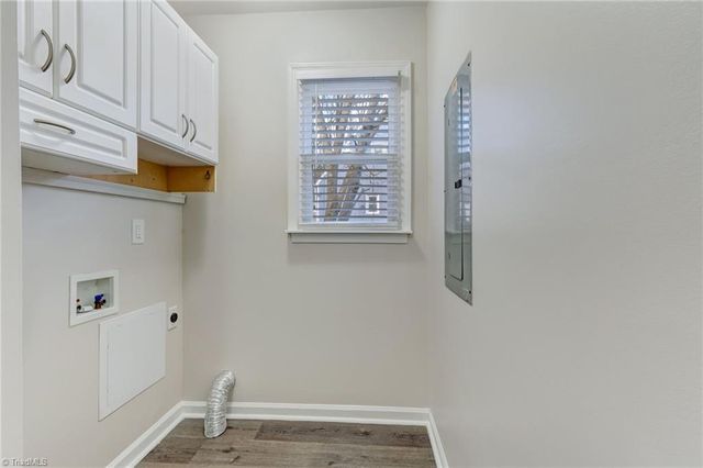 4324 Walnut Hollow Drive, Winston-salem, NC 27127