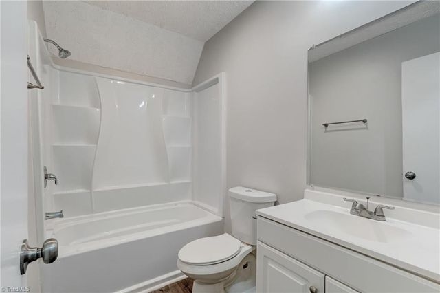 4324 Walnut Hollow Drive, Winston-salem, NC 27127