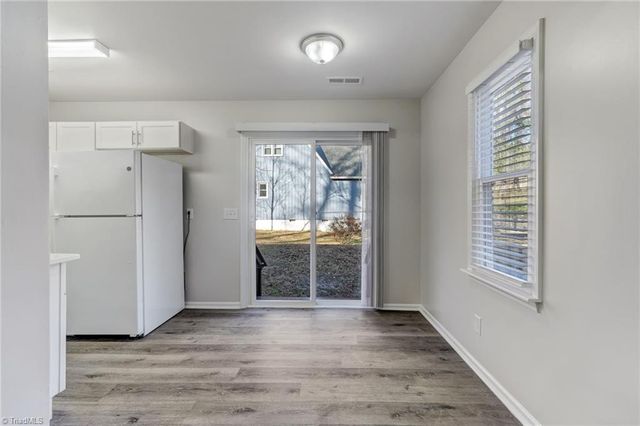 4324 Walnut Hollow Drive, Winston-salem, NC 27127