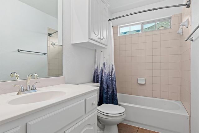 2932 Montalbo, Grand Prairie, TX 75054