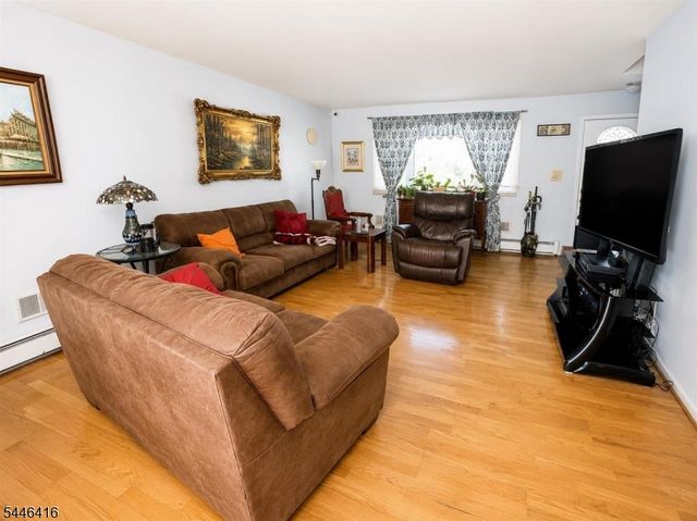 49 Frances Ave, Hopatcong Boro, NJ 07874
