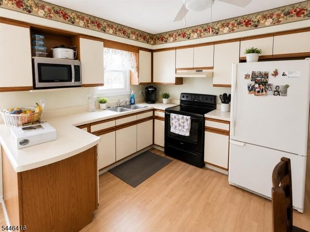 49 Frances Ave, Hopatcong Boro, NJ 07874