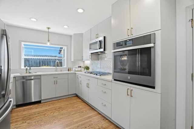 1414 Newfoundland Drive, Sunnyvale, CA 94087