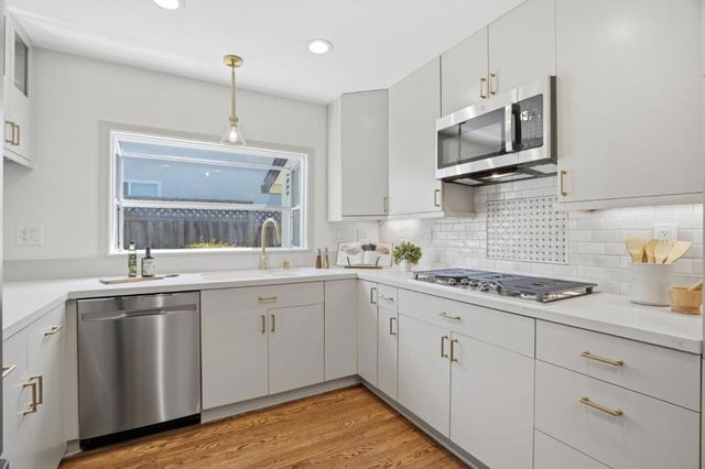 1414 Newfoundland Drive, Sunnyvale, CA 94087