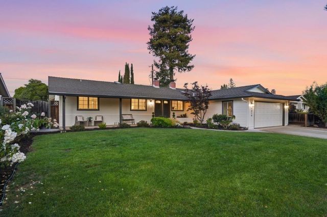 1414 Newfoundland Drive, Sunnyvale, CA 94087