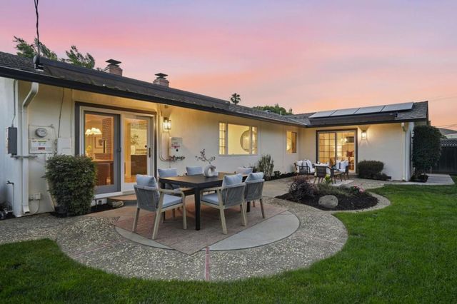 1414 Newfoundland Drive, Sunnyvale, CA 94087