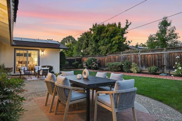 1414 Newfoundland Drive, Sunnyvale, CA 94087