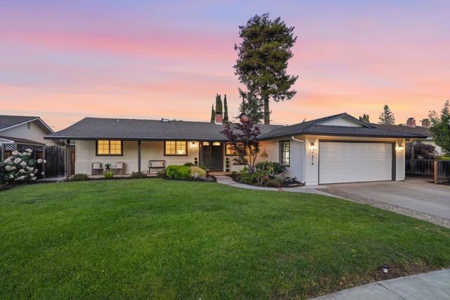 1414 Newfoundland Drive, Sunnyvale, CA 94087