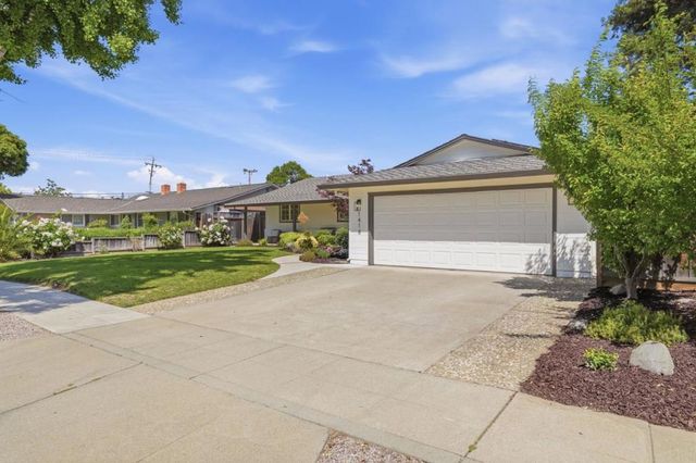 1414 Newfoundland Drive, Sunnyvale, CA 94087