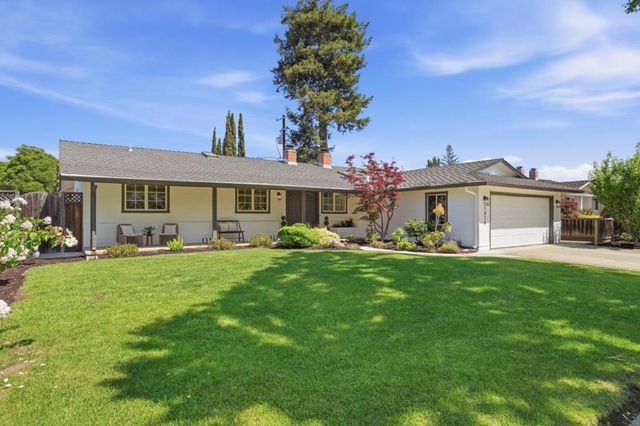 1414 Newfoundland Drive, Sunnyvale, CA 94087
