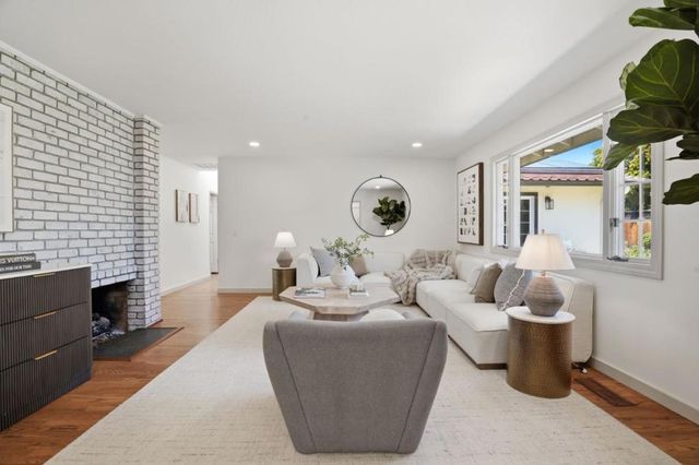 1414 Newfoundland Drive, Sunnyvale, CA 94087