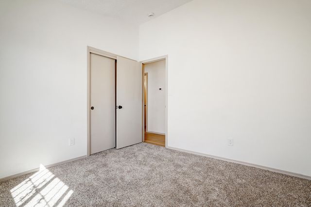 632 Foyt Drive SW, Albuquerque, NM 87121