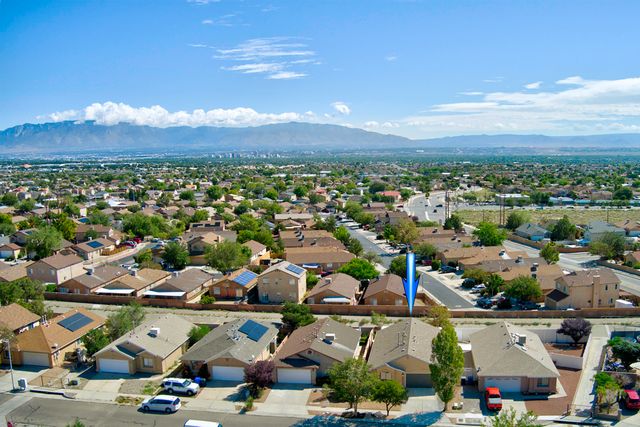 632 Foyt Drive SW, Albuquerque, NM 87121