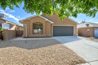 632 Foyt Drive SW, Albuquerque, NM 87121