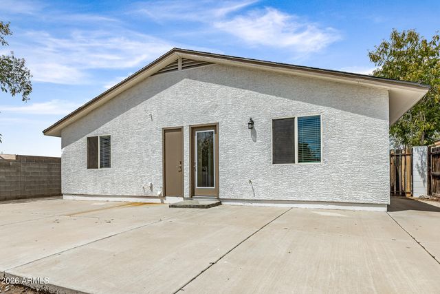 8075 W CHERRY HILLS Drive, Peoria, AZ 85345