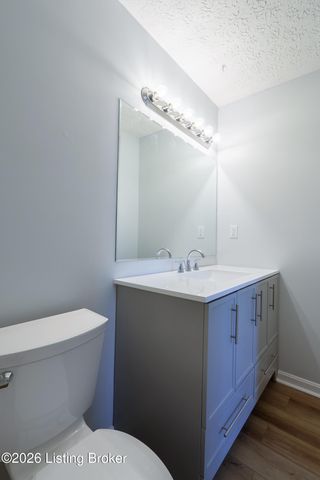 8909 Independence School Rd, Louisville, KY 40228