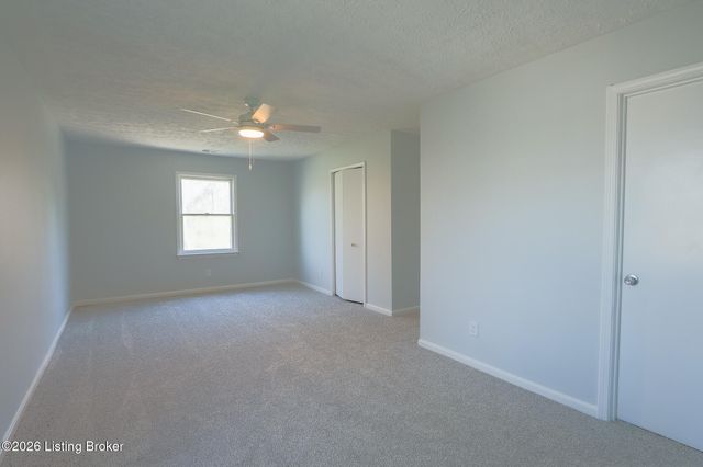 8909 Independence School Rd, Louisville, KY 40228