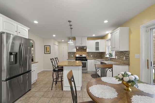 224 Whippoorwill, Raynham, MA 02767