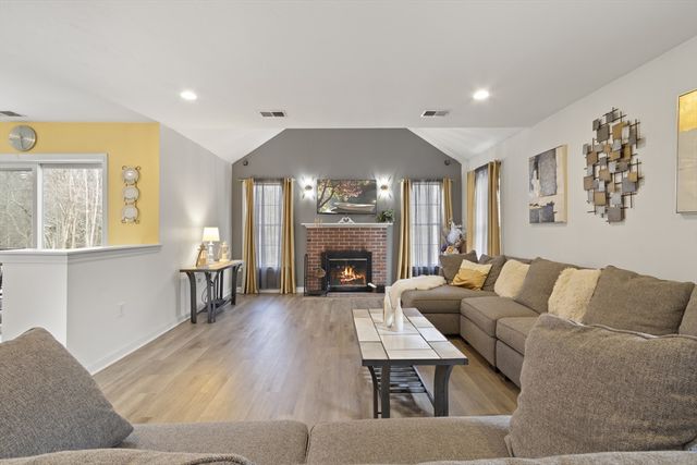 224 Whippoorwill, Raynham, MA 02767