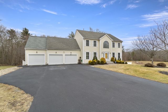 224 Whippoorwill, Raynham, MA 02767