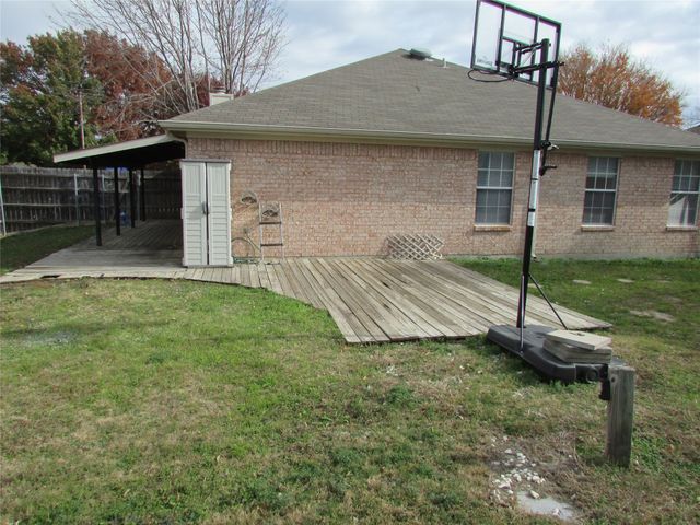 6702 Canyon Creek Drive, Arlington, TX 76001