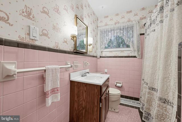 705 MILDRED AVE, Somerdale, NJ 08083