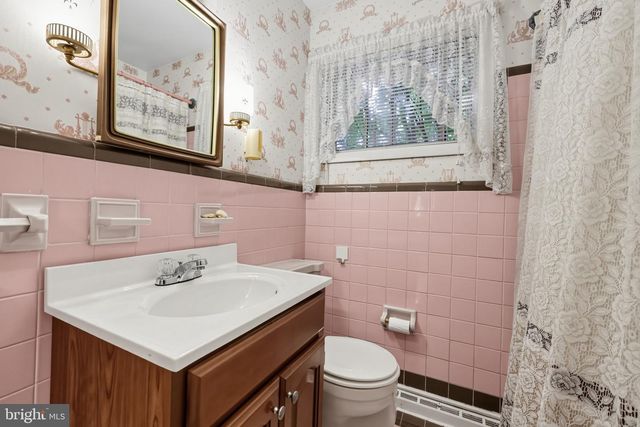 705 MILDRED AVE, Somerdale, NJ 08083