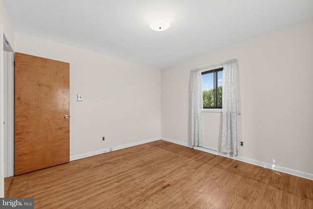 705 MILDRED AVE, Somerdale, NJ 08083