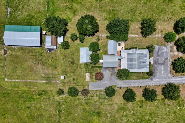 9897 NW 160 AVENUE, Morriston, FL 32668