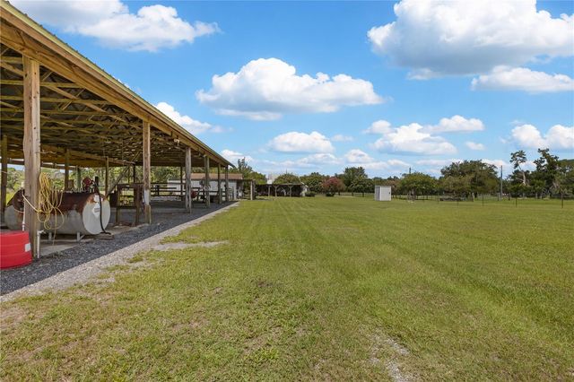 9897 NW 160 AVENUE, Morriston, FL 32668