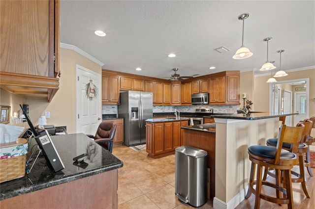 9897 NW 160 AVENUE, Morriston, FL 32668