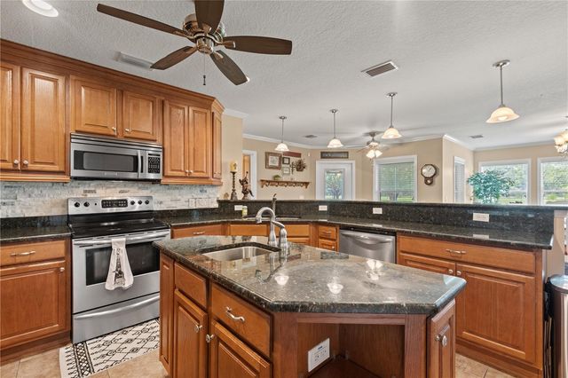 9897 NW 160 AVENUE, Morriston, FL 32668