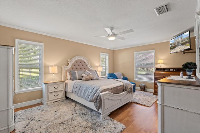 9897 NW 160 AVENUE, Morriston, FL 32668