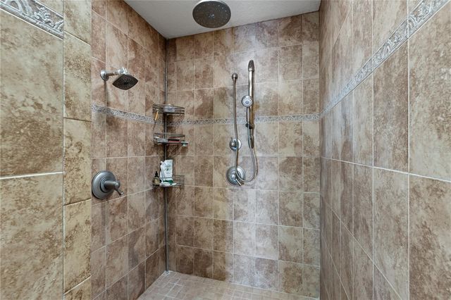 9897 NW 160 AVENUE, Morriston, FL 32668
