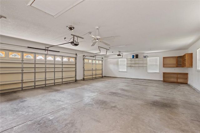 9897 NW 160 AVENUE, Morriston, FL 32668