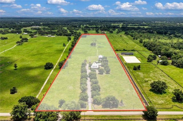 9897 NW 160 AVENUE, Morriston, FL 32668