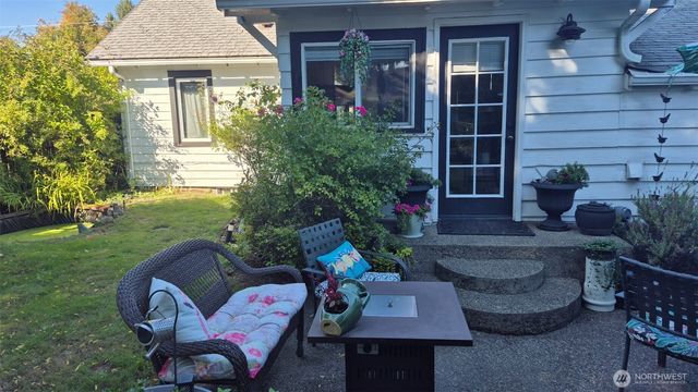 2323 Olympia Avenue NE, Olympia, WA 98506