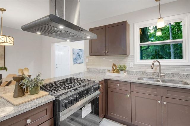 3288 TARRAGON Drive, Decatur, GA 30034
