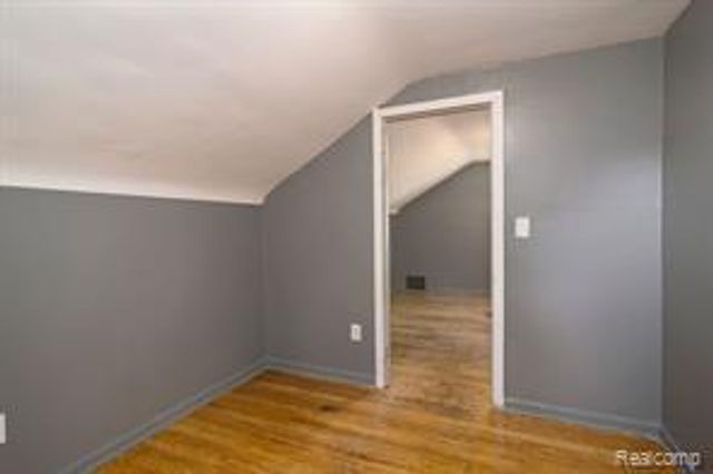 17834 Bradford Avenue, Detroit, MI 48205