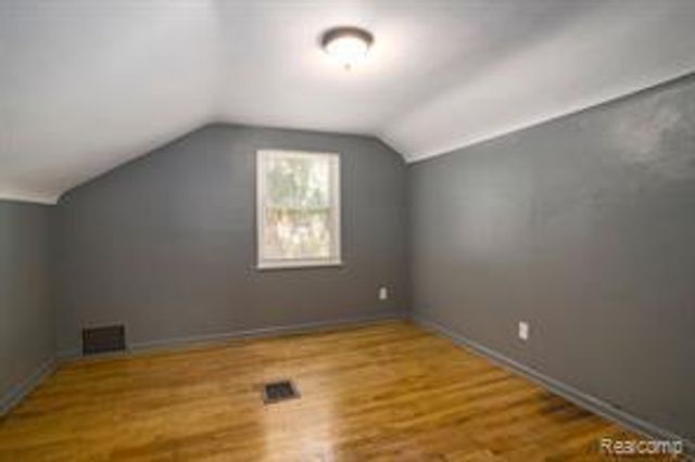 17834 Bradford Avenue, Detroit, MI 48205