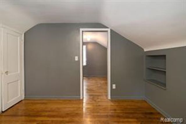 17834 Bradford Avenue, Detroit, MI 48205