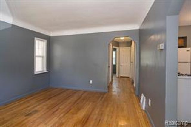 17834 Bradford Avenue, Detroit, MI 48205