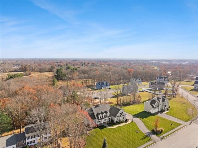 10 Westbury Rd, Brockton, MA 02301